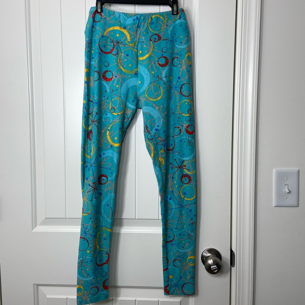 EUC LulaRoe women’s blue colored print tummy control soft stretch leggings